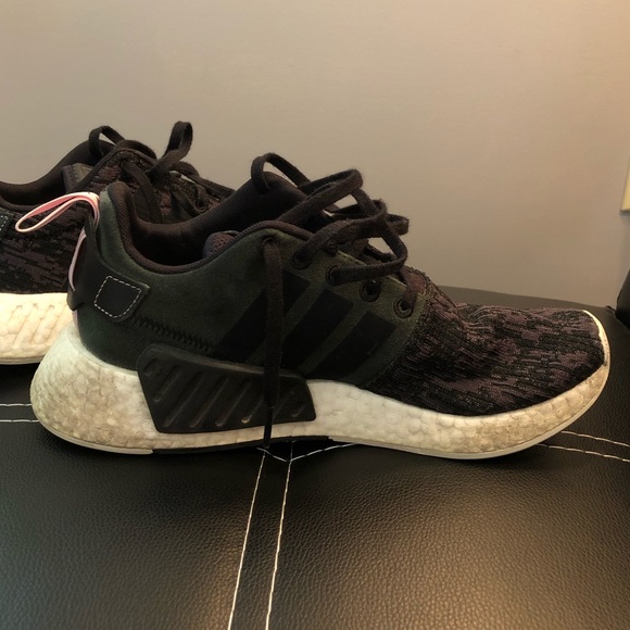 Women’s Adidas NMD - Picture 5 of 8